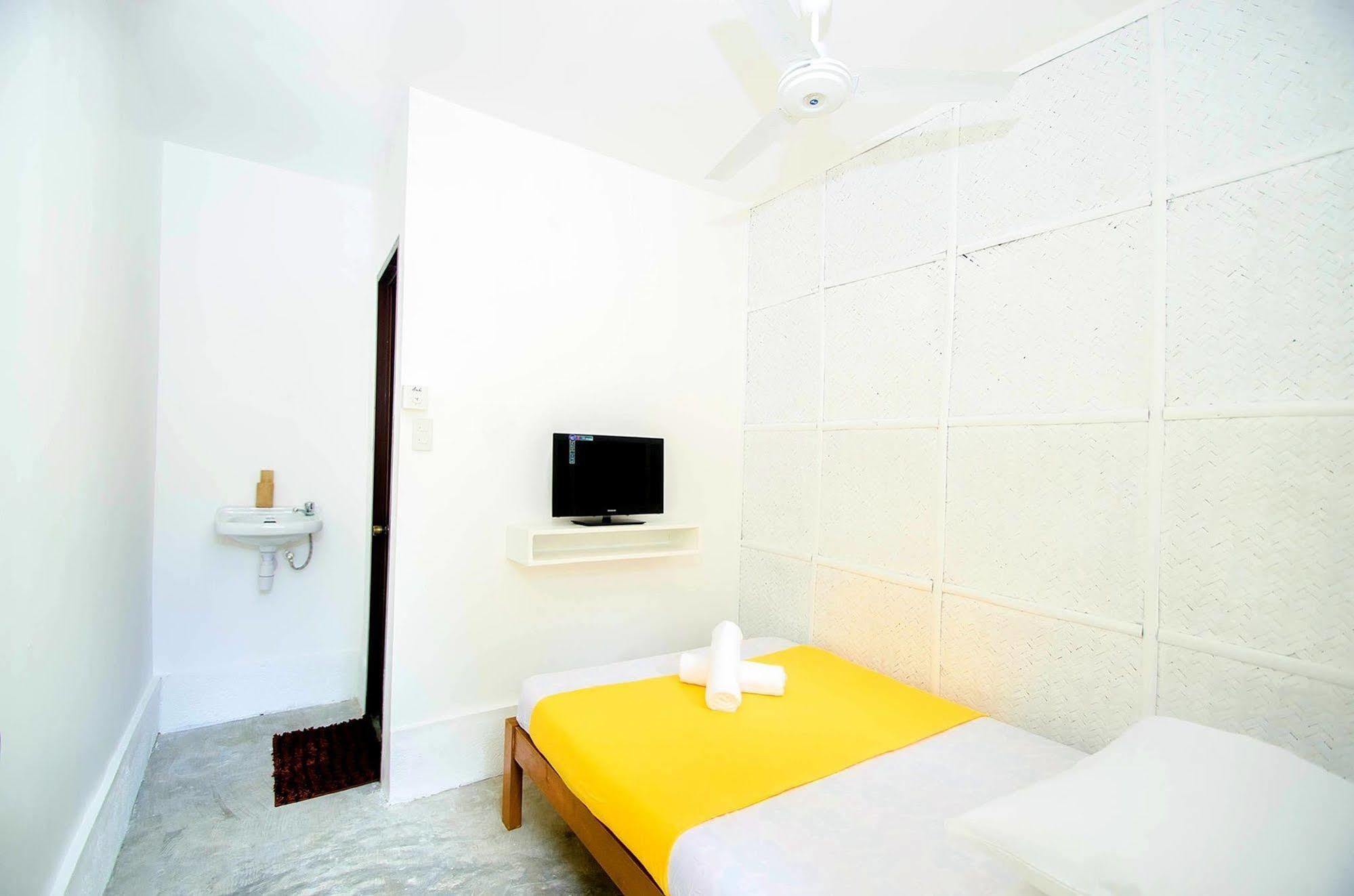 Hostel Dormitels.Ph Boracay Balabag  Exterior foto