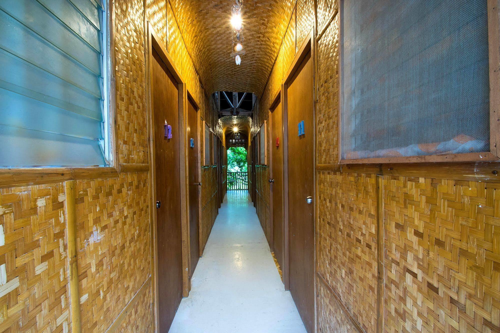 Hostel Dormitels.Ph Boracay Balabag  Exterior foto